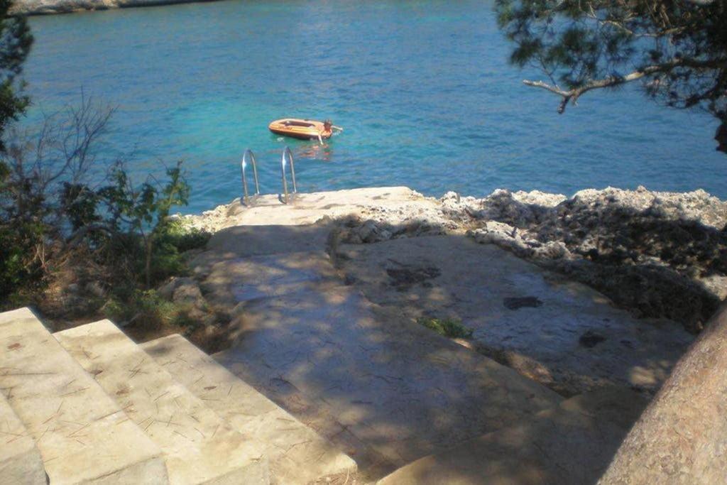 Apartment Sea Frontline 'faraona'. Pool. Wifi Santanyi